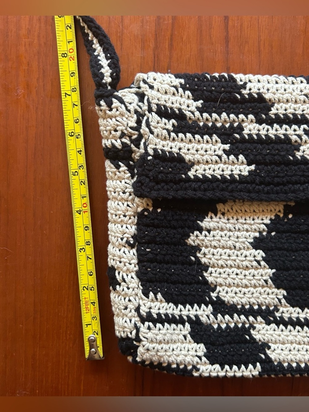 Crochet Handbag - Picture 8 of 9